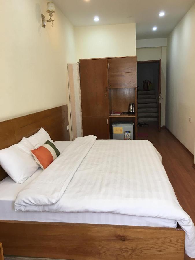 Old Town Palace Guest House Hanoi Buitenkant foto