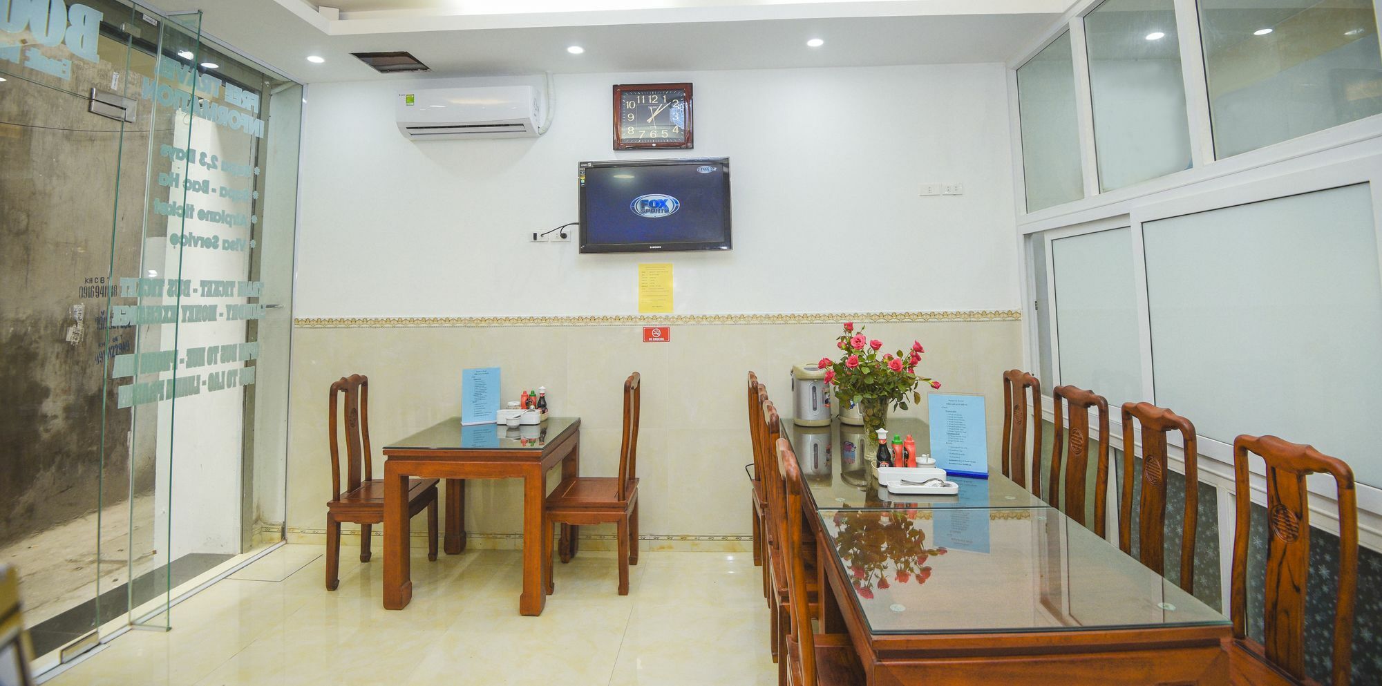 Old Town Palace Guest House Hanoi Buitenkant foto